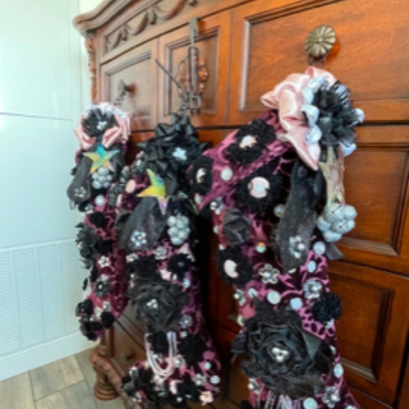 KEEPSAKE (Handcrafted) Luxury One-Of-A-Kind Christmas Stockings (Vintage) - Picture 6 of 6